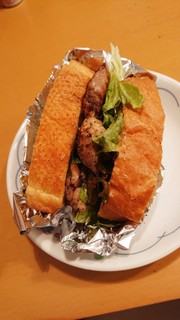 チキンとレタスの簡単サンドの写真