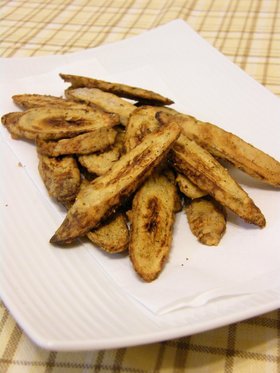 黒胡椒をたっぷりかけてね♪牛蒡の唐揚げ