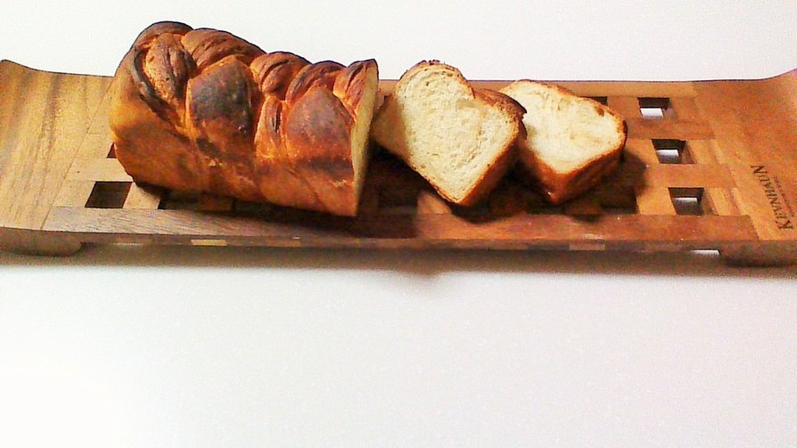 栗のパウンドマーブルミニ食パンの画像