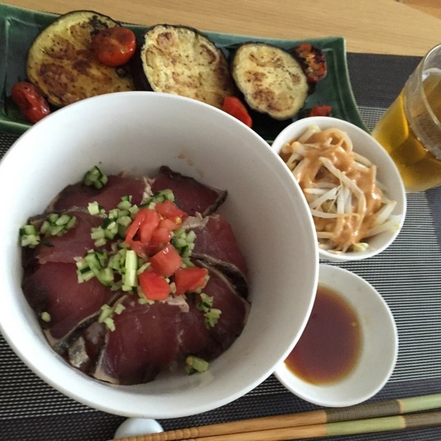 カツオのポン酢漬け丼 レシピ 作り方 By くらたさやか クックパッド 簡単おいしいみんなのレシピが371万品