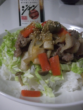 焼肉のタレで★豚肉ときのこのがっつり丼♡