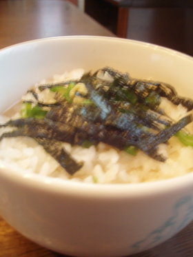 ほっこりするね♪ 鶏と豆腐のお茶漬け