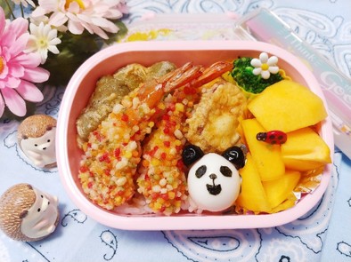 キャラ弁☆うずらの卵でかわいいパンダ☆の写真