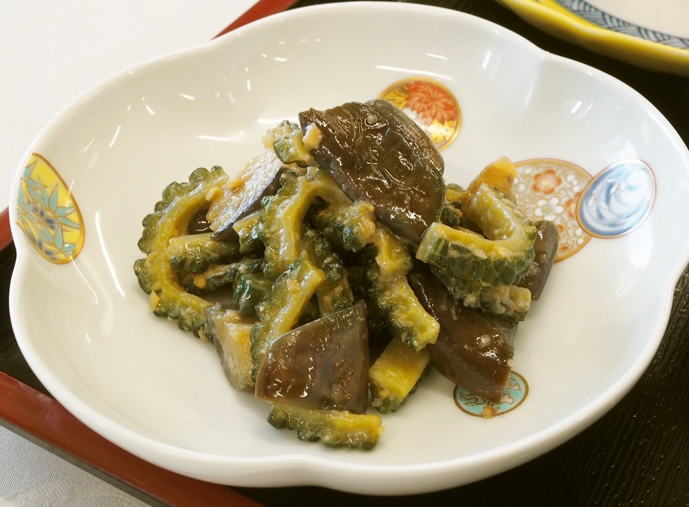 ゴーヤとなすのみそ炒め by 福岡県 【クックパッド】 簡単おいしいみんなのレシピが324万品