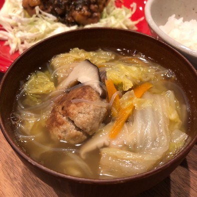 肉団子と白菜の中華スープの写真