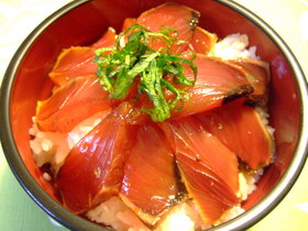 かつおのたたき丼
