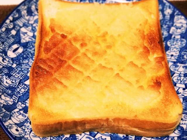 メロン皮食パン By いつこひびこ クックパッド 簡単おいしいみんなのレシピが324万品