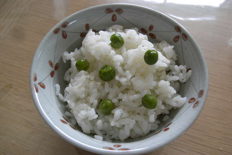 春の味覚 グリンピースご飯 レシピ 作り方 By 明ママ クックパッド 簡単おいしいみんなのレシピが353万品