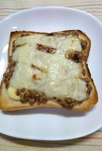 美味！納豆とチーズのトースト