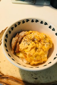 マホイ族の卵かけごはん inチーズ