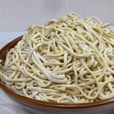 ラーメン二郎の麺の写真