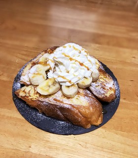 高級ホテルのフレンチトースト
