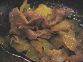 キャベツがおいしい!豚キャベツにんにく!