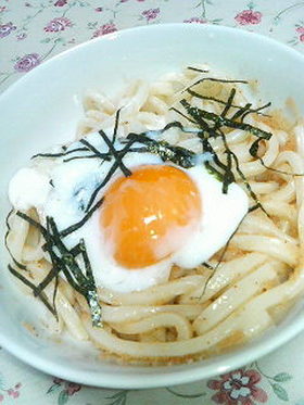 明太子うどん温玉のせ