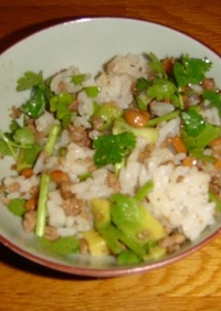 【飯】夢のコラボ！アボガド納豆の混ぜご飯