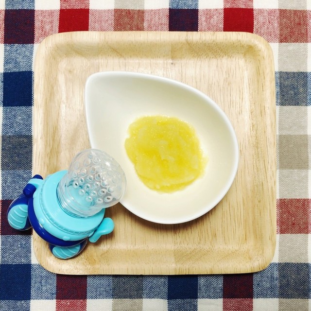 離乳食 レンジで1分 りんご 冷凍方法 レシピ 作り方 By パクオ クックパッド