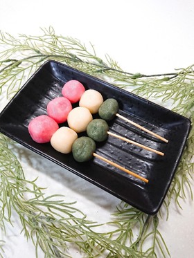 お豆腐と白玉粉を使って簡単三色団子♪