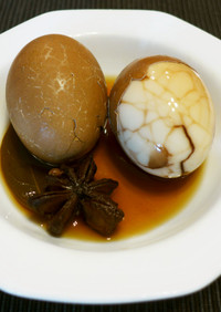 茶葉蛋（チャーイェダン：中華風煮卵）