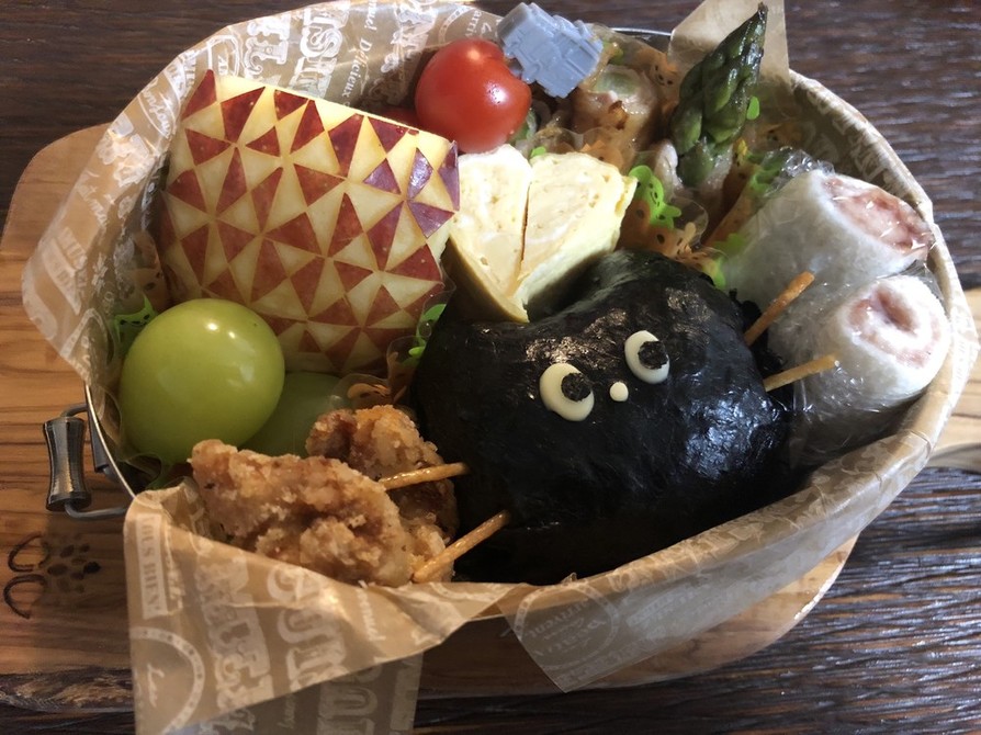 ハロウィン黒猫お弁当の画像
