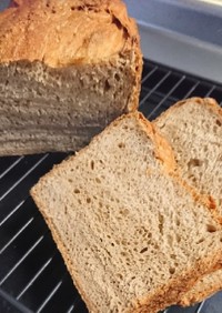 【 ノンオイル】全粒粉100％食パン