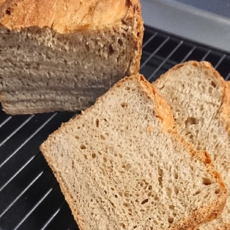 【 ノンオイル】全粒粉100％食パン