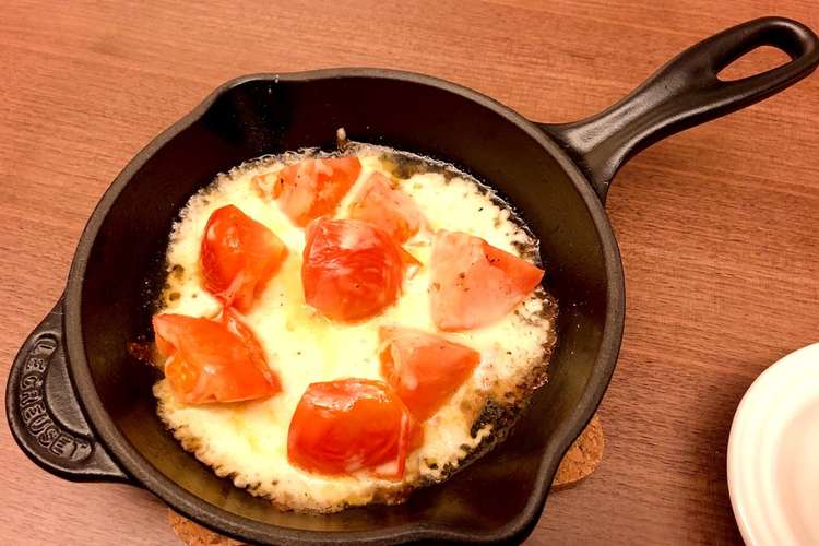 スキレットでトマトの簡単おつまみ レシピ 作り方 By ももいろばんび クックパッド 簡単おいしいみんなのレシピが354万品