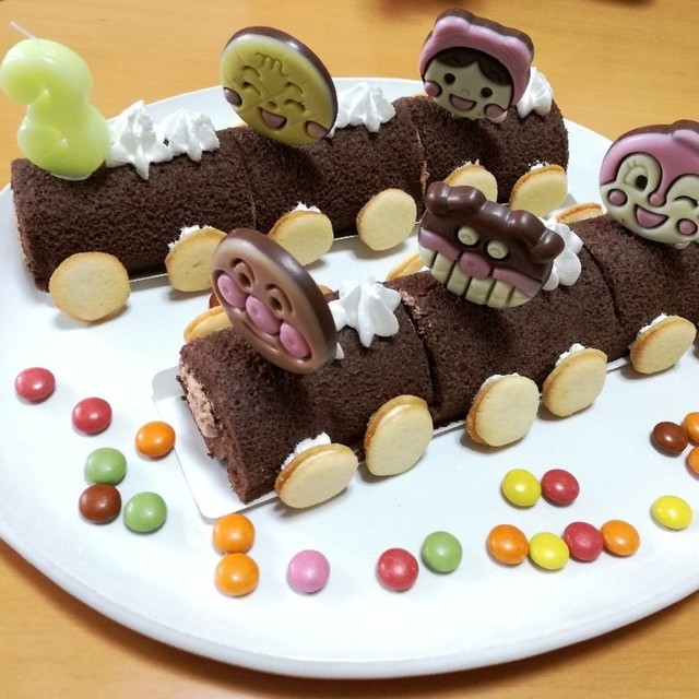 アンパンマン列車ケーキ レシピ 作り方 By はとポ クックパッド 簡単おいしいみんなのレシピが378万品