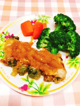 たっぷり玉ねぎソースの♡レタスの肉巻き