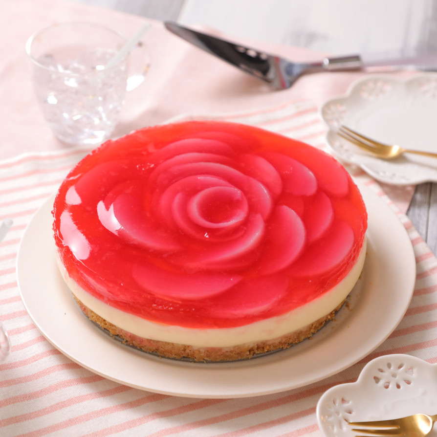 お花の桃レアチーズケーキの画像