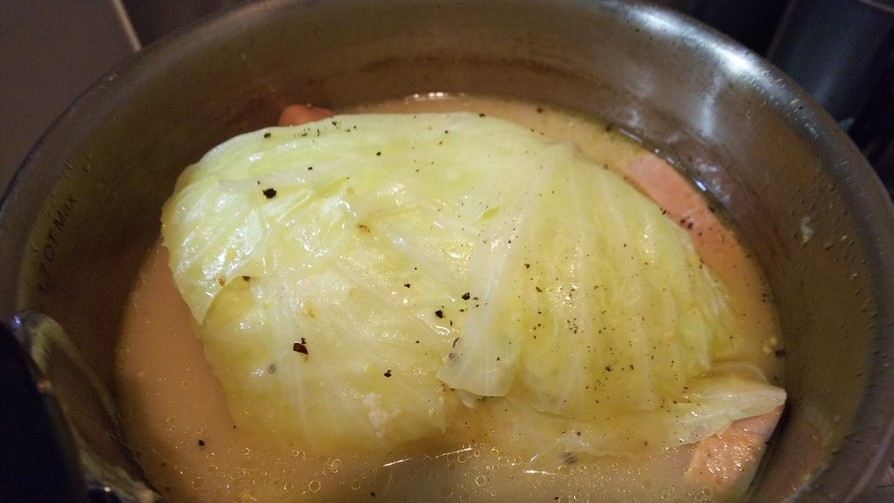 簡単美味・まるごとキャベツのクリーム煮の画像