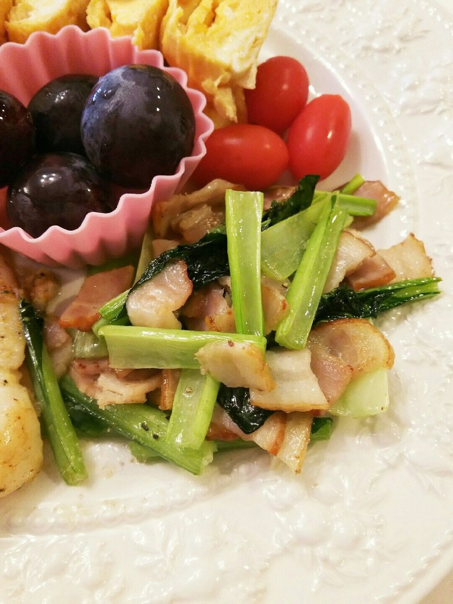 小松菜とベーコンの炒め物の画像