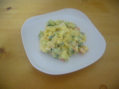 簡単カニカマきゅうりエッグのサラダ♥の写真