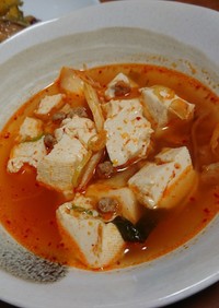 挽肉と豆腐のキムチスープ
