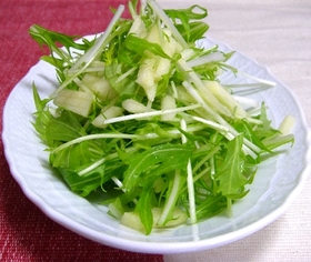 パパッと簡単!水菜とりんごのサラダ