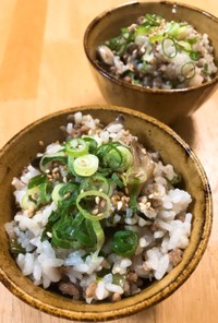 小松菜と舞茸と挽き肉の混ぜごはん