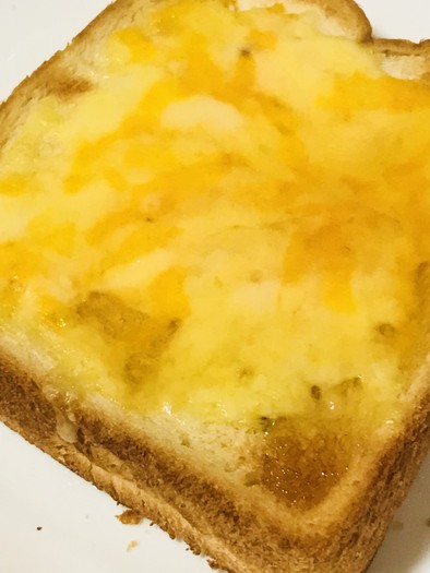 シンプル☆はち蜜＆とろけるチーズトーストの写真