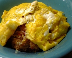 ケチャップライスチーズ味卵焼のせ