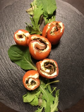 わさびツーン!サーモンクリチのバラロール