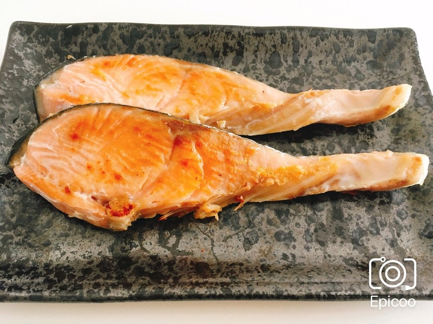 フライパンで簡単！洗い物が楽になる焼き鮭の画像