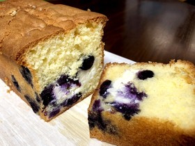 パウンドケーキ☆ブルーベリーとクリチ
