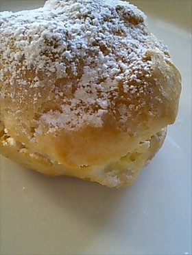 チョコレートガナッシュ入りシュークリーム