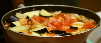 野菜たーっぷり沖縄風トマト煮込みの写真