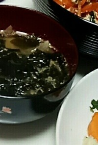 レクチンフリー☆韓国風ごまワカメの味噌汁