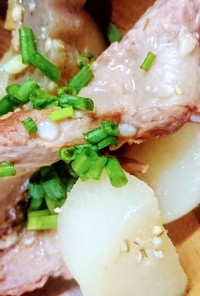 トンコツ(鹿児島の郷土料理豚軟骨煮)