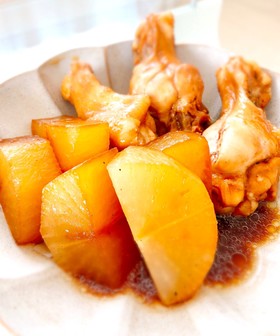 手羽元と大根の簡単味ぽん煮♫
