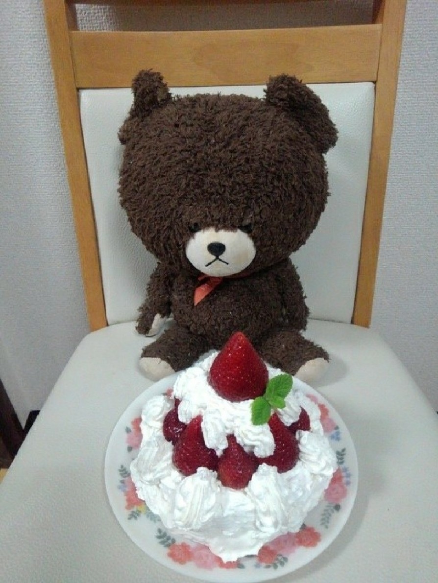 みーちゃんおめでとう誕生日ケーキ‼️の画像