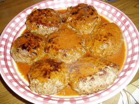 肉汁じゅわぁ~なハンバーグ&自慢のソース