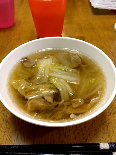 ピェンロー鍋風、白菜と春雨のスープ！の写真