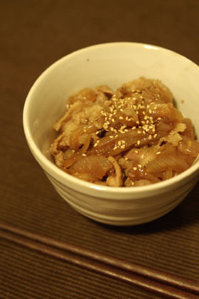 たまねぎたっぷり*豚しょうが丼