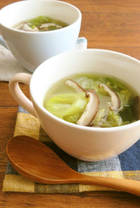 ほっこり簡単♪白菜と椎茸の葱生姜スープ